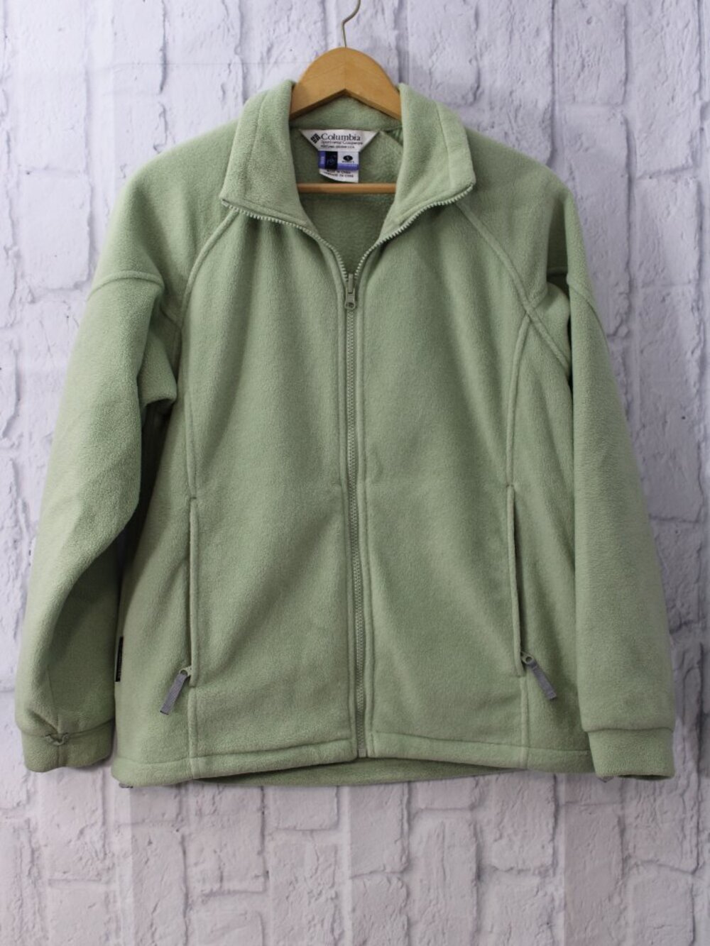 Columbia Small Light Sage Green Full Zip Fleece Jacket with Zippered Pockets